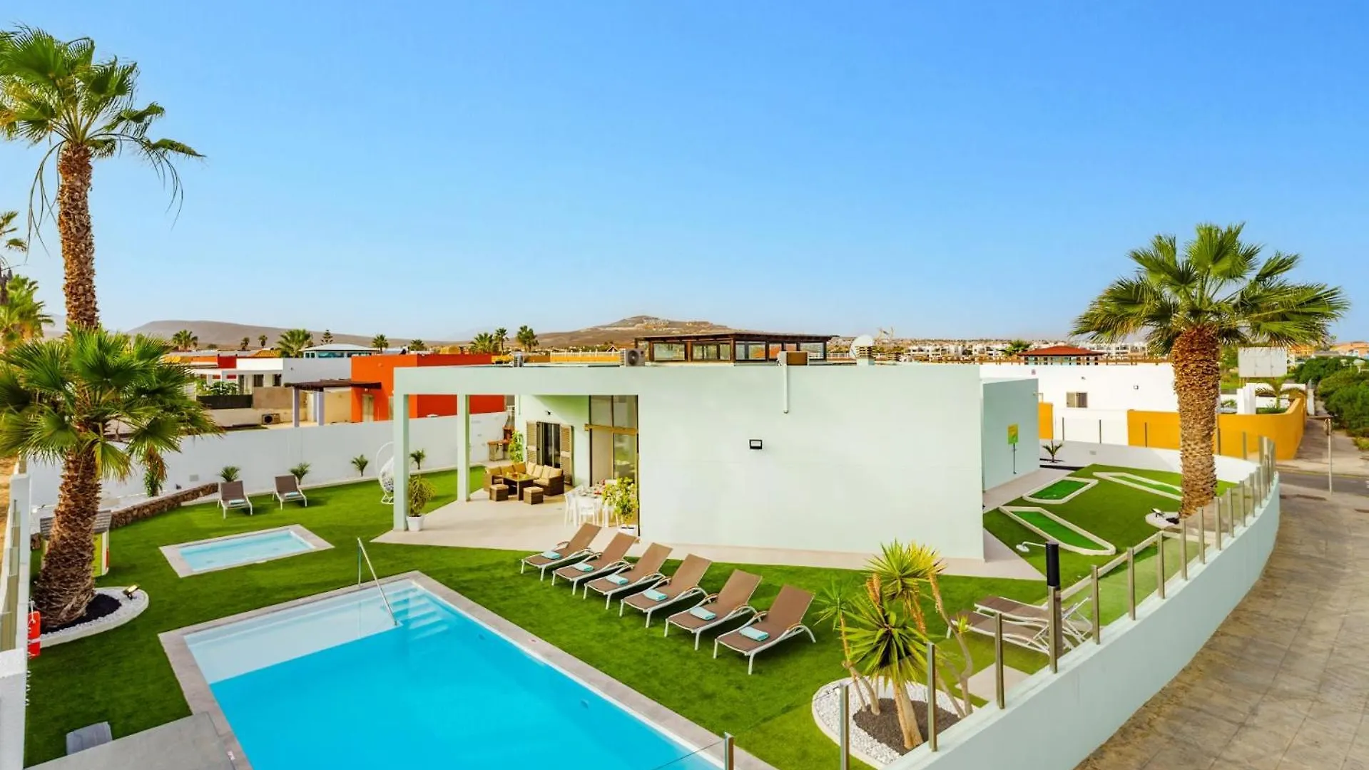 Love And Light Mini Golf Pool Luxury Villa 7 Star La Guirra Holiday home